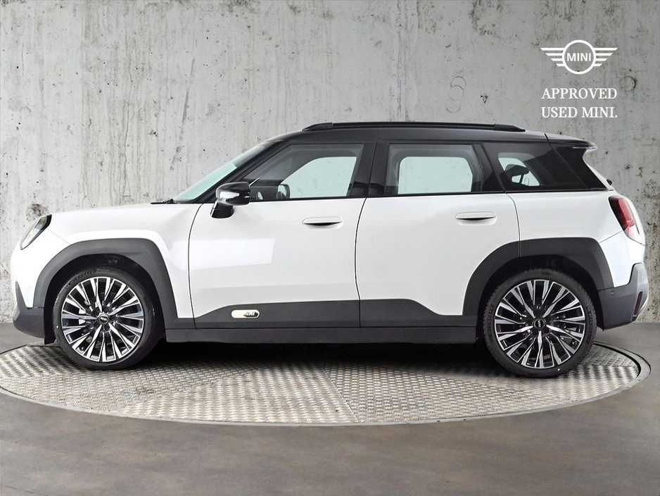 2025 MINI Aceman E €31,900