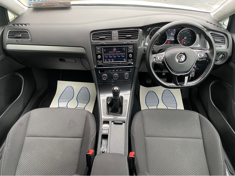 2019 Volkswagen Golf - image 10