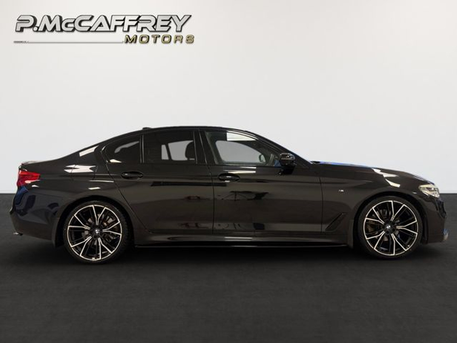 2020 BMW 5 Series - image 4