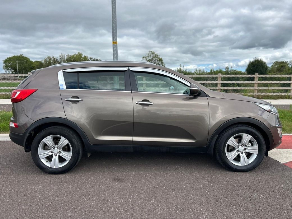 2013 Kia Sportage 1.7D IMMACULATE CONDITION, LIKE NEW FULLY SERVICED. NEW CLUTCH. NEW BRAKES* panoramic roof €8,900