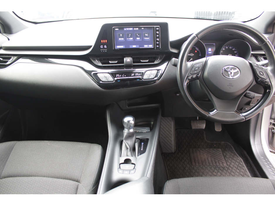 2018 Toyota C-HR - image 17