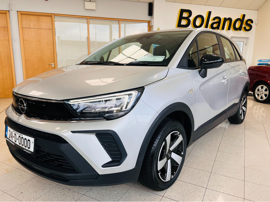 2024 Opel Crossland X 2024 DIESEL High Spec Best Value Front & Rear Park Assist Rear View Camera Apple Car Play www.bolands.ie Est.1955 €21,950