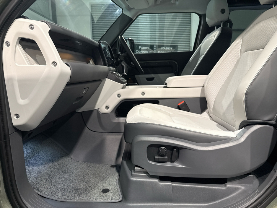 2025 Land Rover Defender *N1 Commercial 2 Seat Diesel* 90 D350 X-Dynamic €109,750