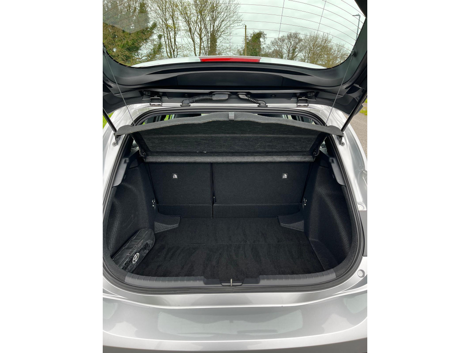 2023 Toyota Corolla - image 13