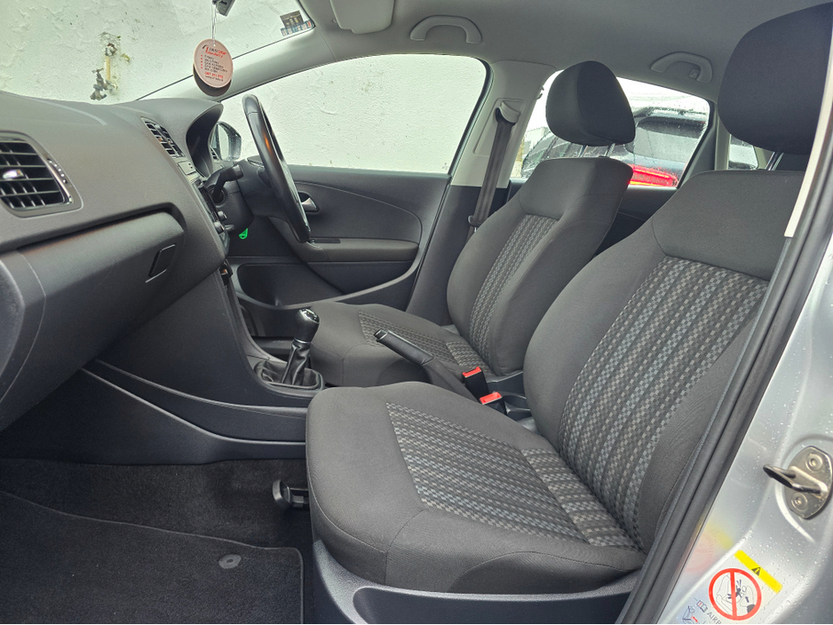 2015 Volkswagen Polo TRENDLINE 1.0 60HP MANUAL 5SPEED 5DR €9,450
