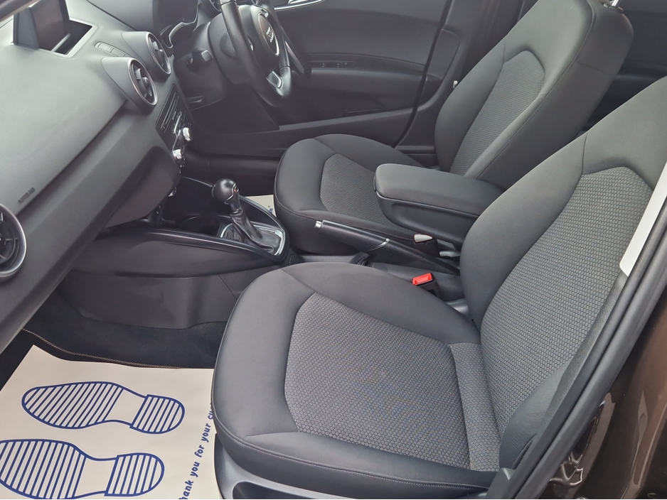 2015 Audi A1 - image 17