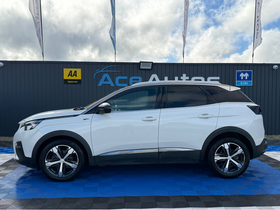 2020 Peugeot 3008 - image 4