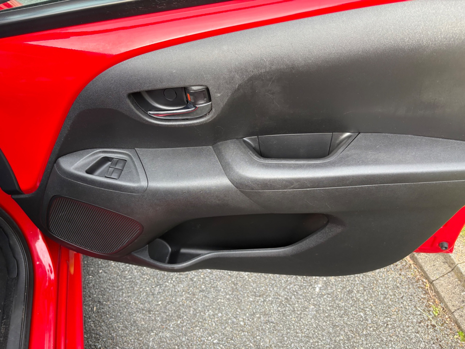 2017 Toyota Aygo - image 10