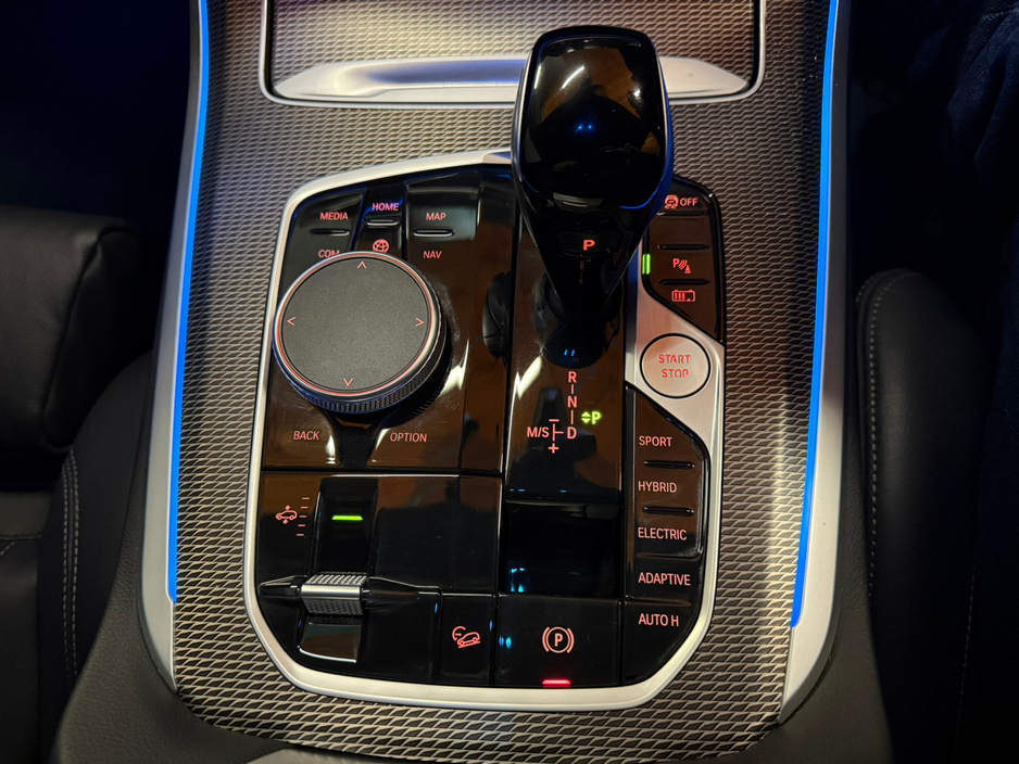 2022 BMW X5 xDrive45e M Sport €49,900