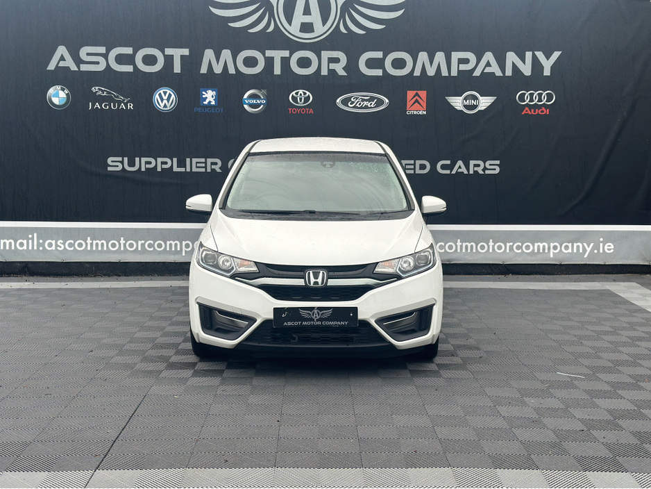 2015 Honda Fit Hybrid €10,950