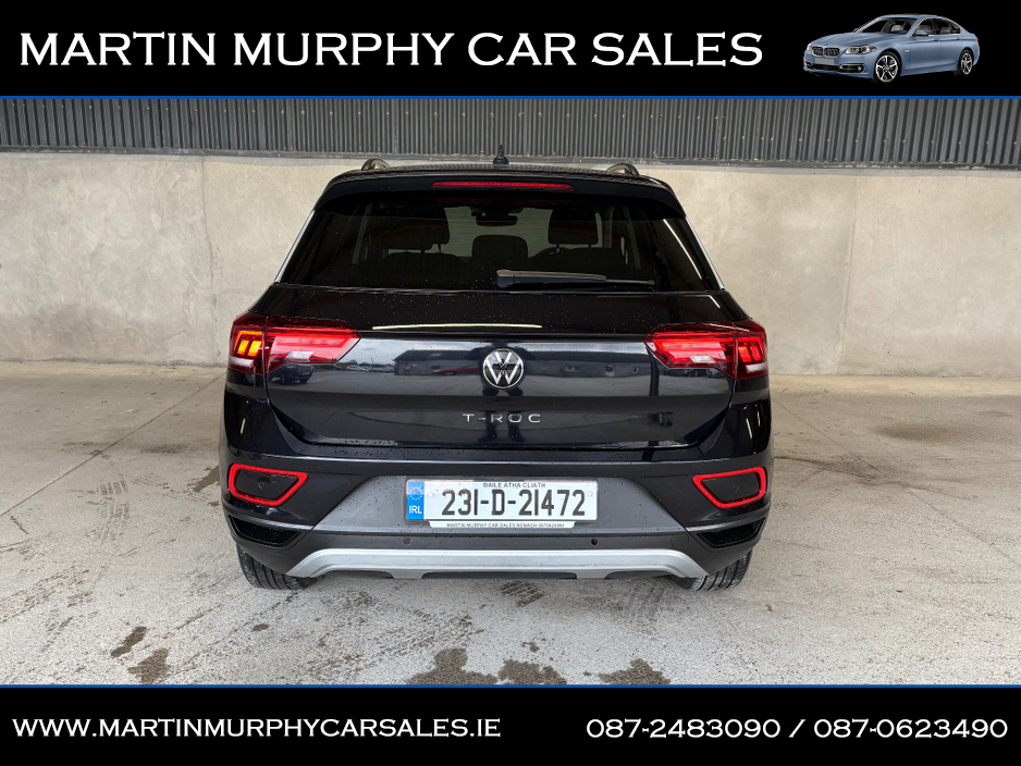 2023 Volkswagen T-Roc - image 5