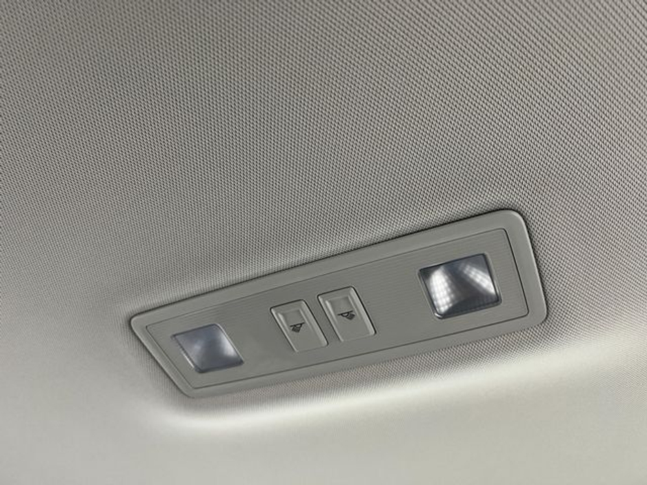 2018 Volkswagen Polo - image 21