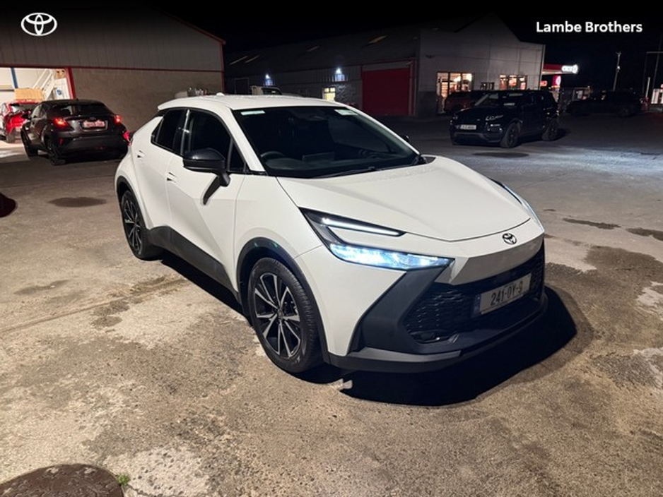 2024 Toyota C-HR - image 2