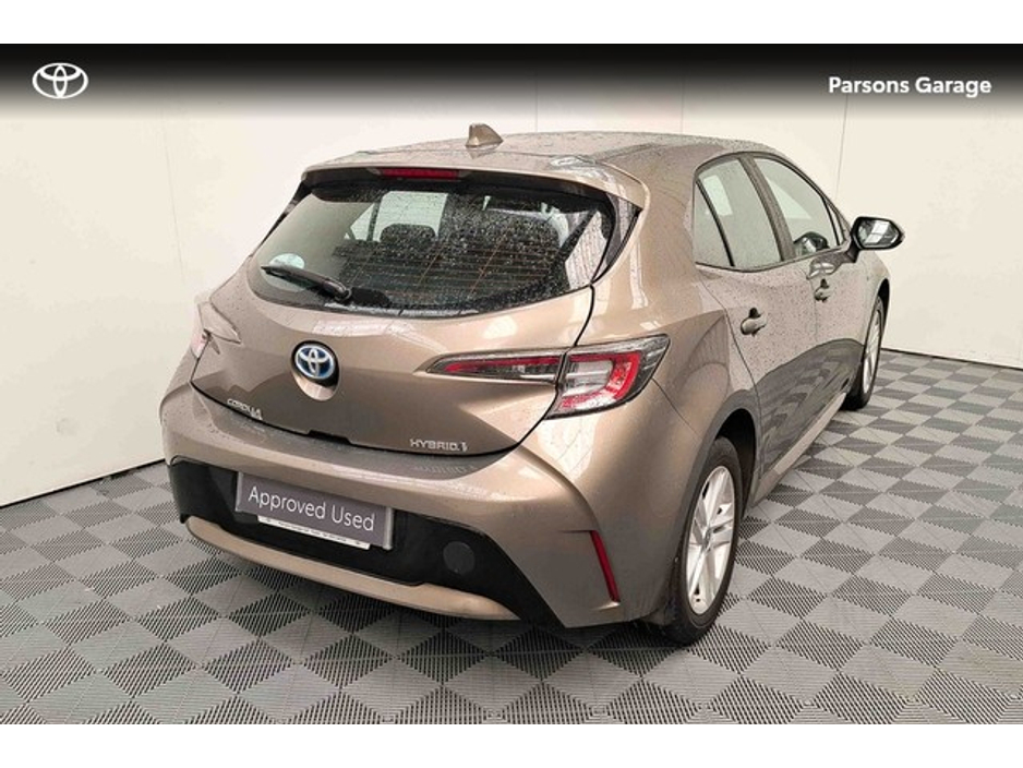 2022 Toyota Corolla - image 2