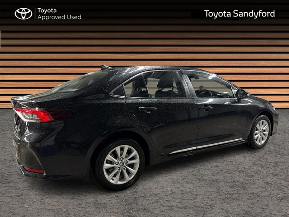 2024 Toyota Corolla HYBRID LUNA AUTO SALOON // TOYOTA SAFETY SENSE // REAR CAMERA // BLUETOOTH // AIR CON // TOYOTA WARRANTY €29,945