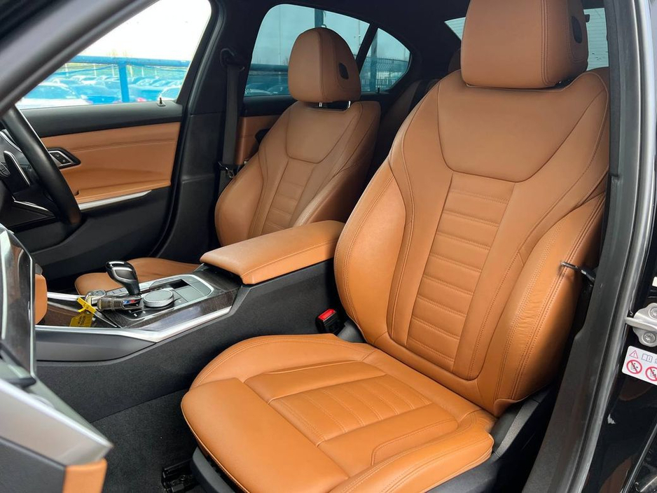 2020 BMW 3 Series - image 6
