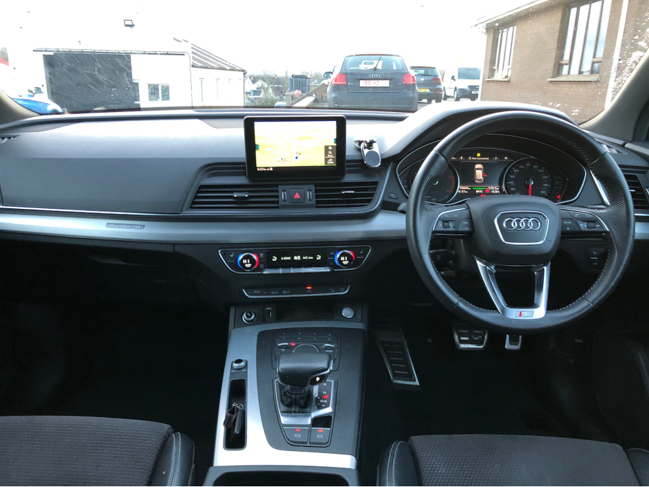 2019 Audi Q5 - image 2