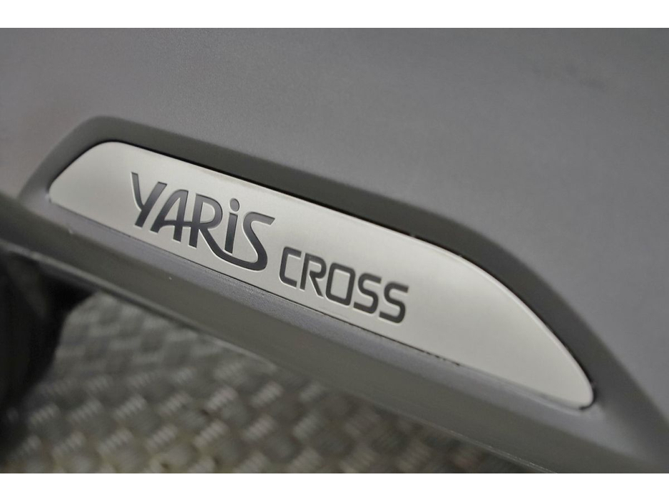 2022 Toyota Yaris Cross - image 26