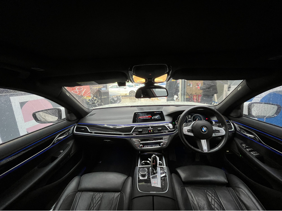 2018 BMW 7 Series €29950! 2018 BMW 740E IPERFORMANCE M-SPORT 2.0 AUTOMATIC / CRUISE CONTROL / 360° PARKING CAMERA / ELECTRIC MEMORY HEATED & MASSAGING SEATS / PANORAMIC SUNROOF / PADDLE SHIFTERS €29,950