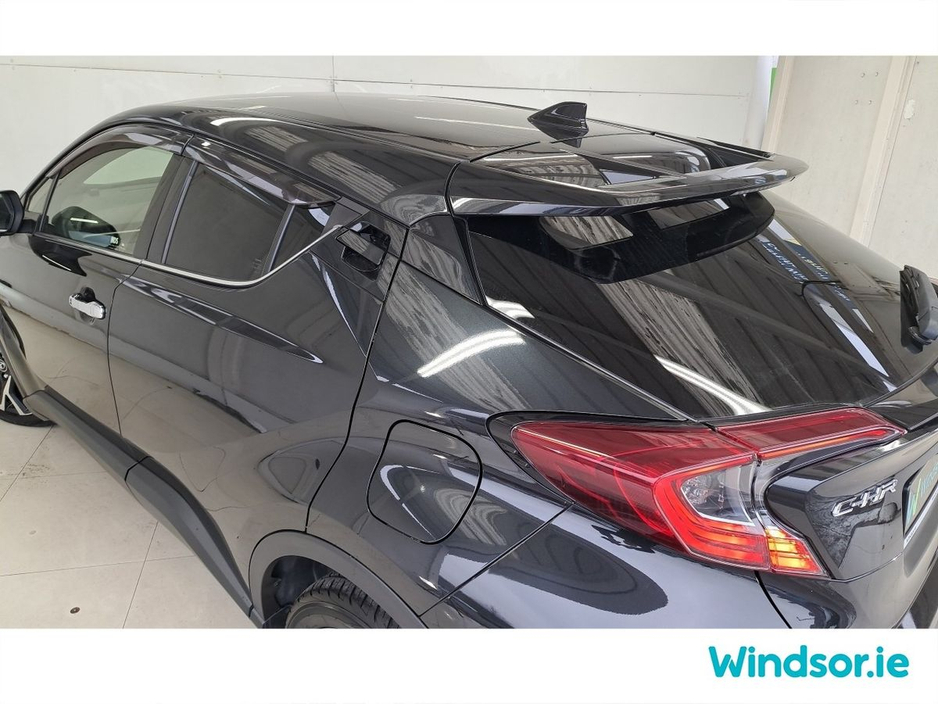 2020 Toyota C-HR HYBRID AUTO €21,995