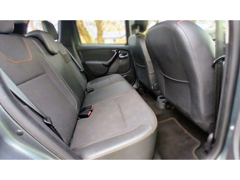 2018 Dacia Duster - image 16