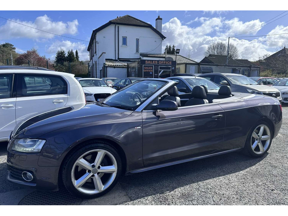 2011 Audi A5 - image 2