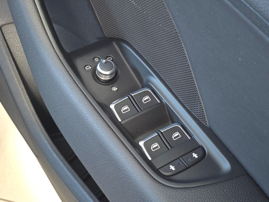 2015 Audi A3 - image 17