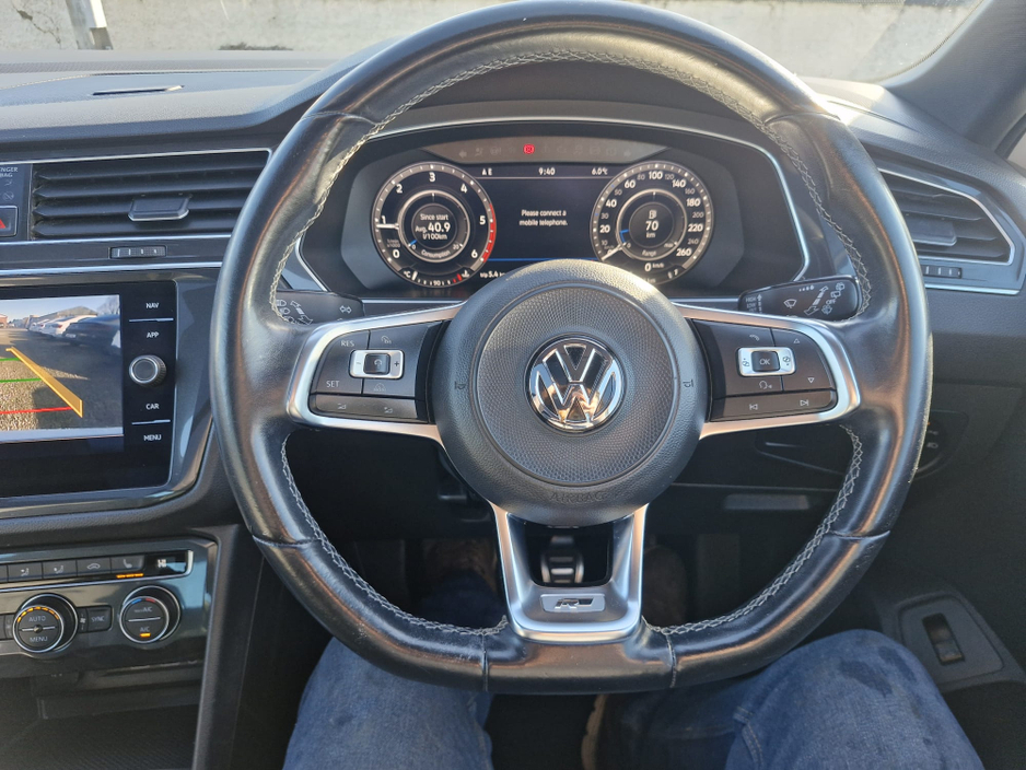 2018 Volkswagen Tiguan - image 18