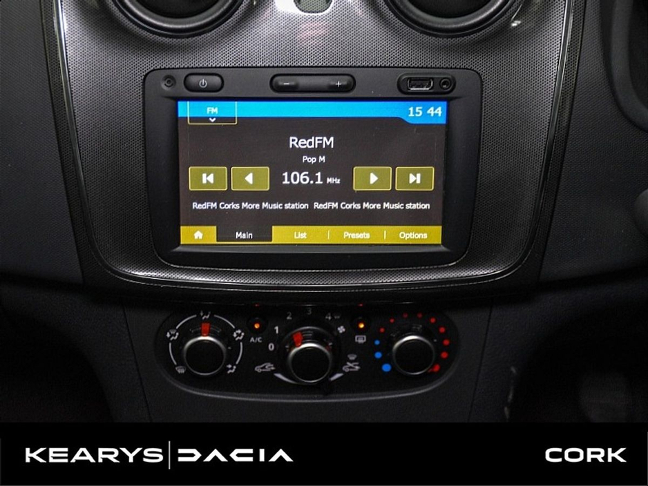 2019 Dacia Sandero Stepway - image 23