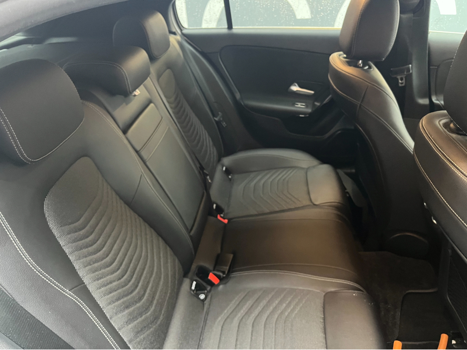 2019 Mercedes-Benz A Class €23950! 2019 MERCEDES-BENZ A200D 2.0 AUTOMATIC / CRUISE CONTROL / REVERSE CAMERA / ELECTRIC MEMORY & HEATED SEATS / PADDLE SHIFTERS AND MORE €23,950