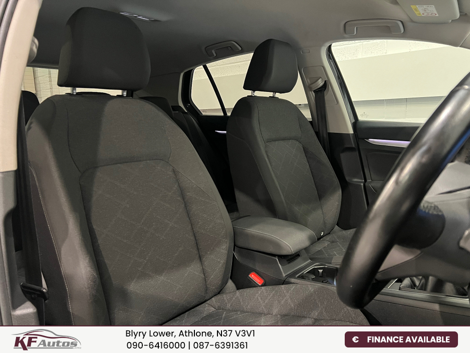 2022 Volkswagen Golf 2022 Volkswagen Golf Life 2.0TDI 6 Speed Manual 115bhp 5dr - 222 Reg €24,995