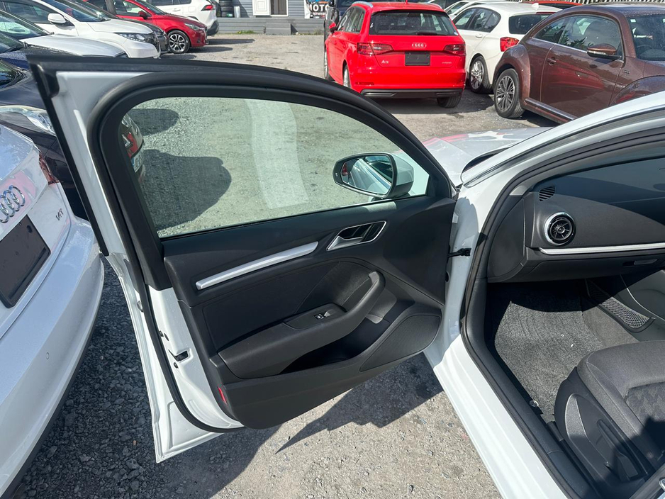 2015 Audi A3 - image 12