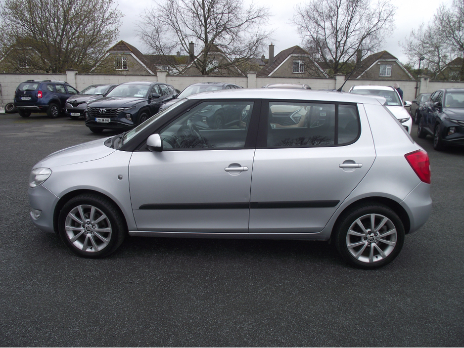 2014 Skoda Fabia - image 4