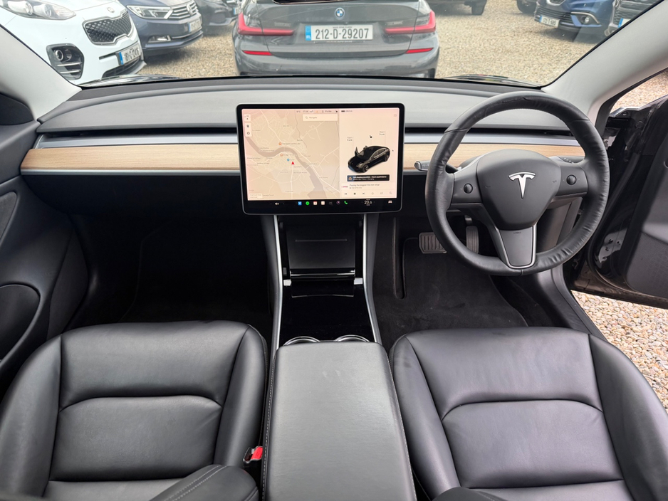 2019 Tesla Model 3 - image 17