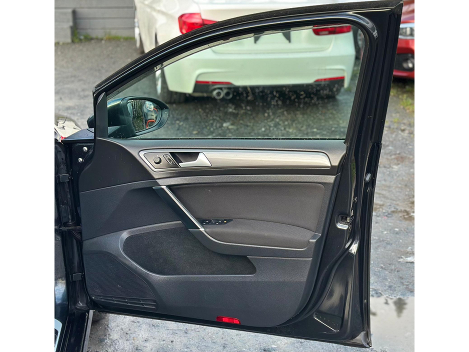 2016 Volkswagen Golf All Star 1.2L Petrol Automatic (9311) €14,695