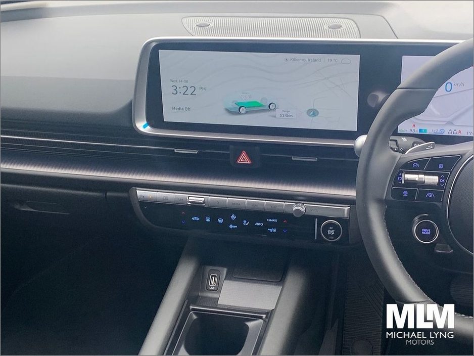 2024 Hyundai Ioniq 6 Signature 77 kW, *Privacy Glass* €34,995