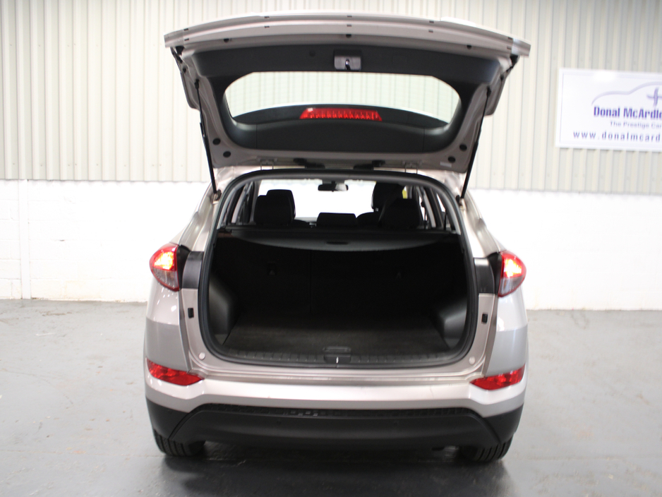 2017 Hyundai Tucson - image 29