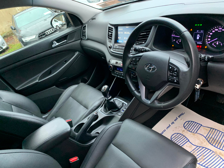 2017 Hyundai Tucson 1.7 CRDI EXECUTIVE 5DR // GREAT CONDITION // LEATHER, HEATED SEATS AND SAT NAV // €12,950