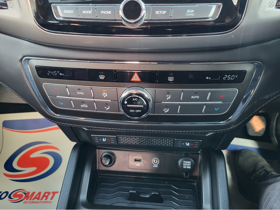 2021 Ssangyong Musso - image 24