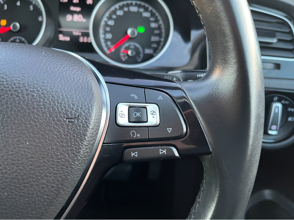 2015 Volkswagen Golf HIGHLINE AUTOMATIC 1.4 PETROL //LOW MILES//REVERSE CAMERA//KEYLESS ENTRY//ADAPTIVE CRUISE CONTROL// €14,950