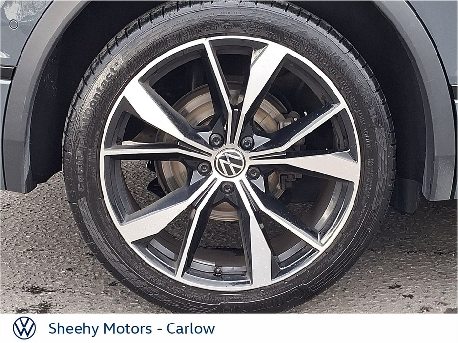 2024 Volkswagen Tiguan - image 9