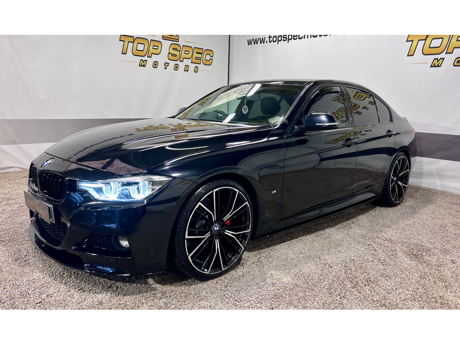 2018 BMW 3 Series - image 17