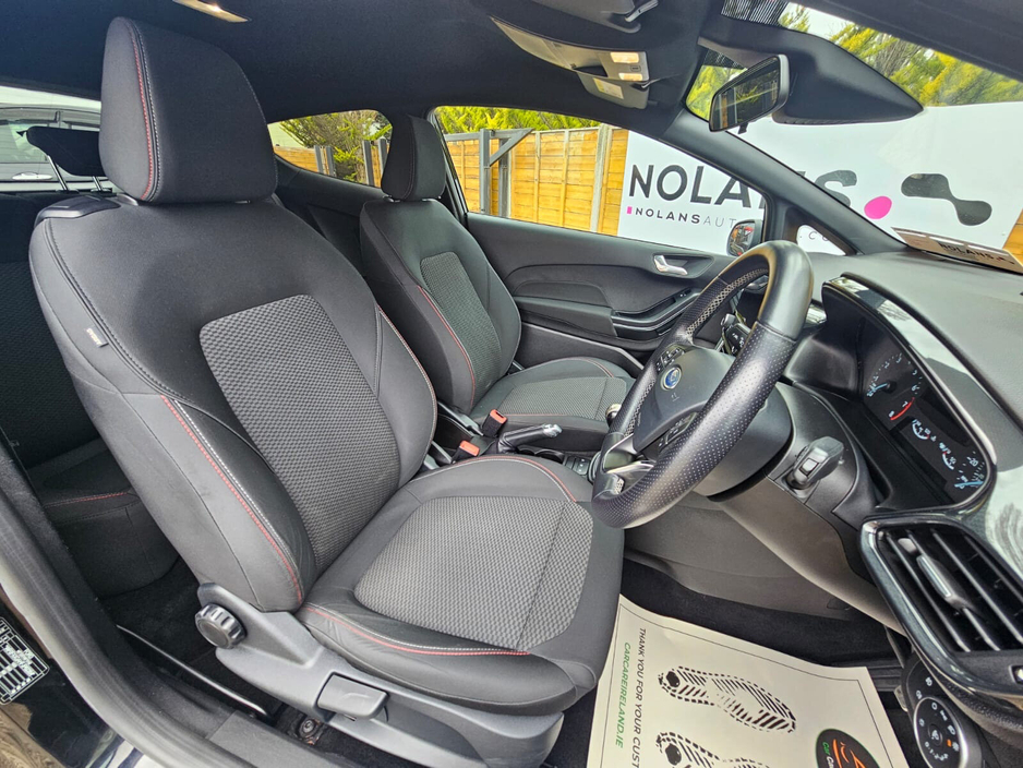 2018 Ford Fiesta - image 17