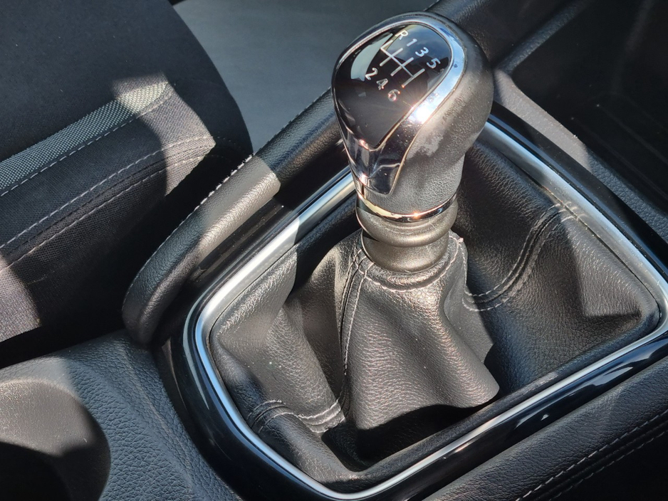 2017 Nissan Qashqai - image 23