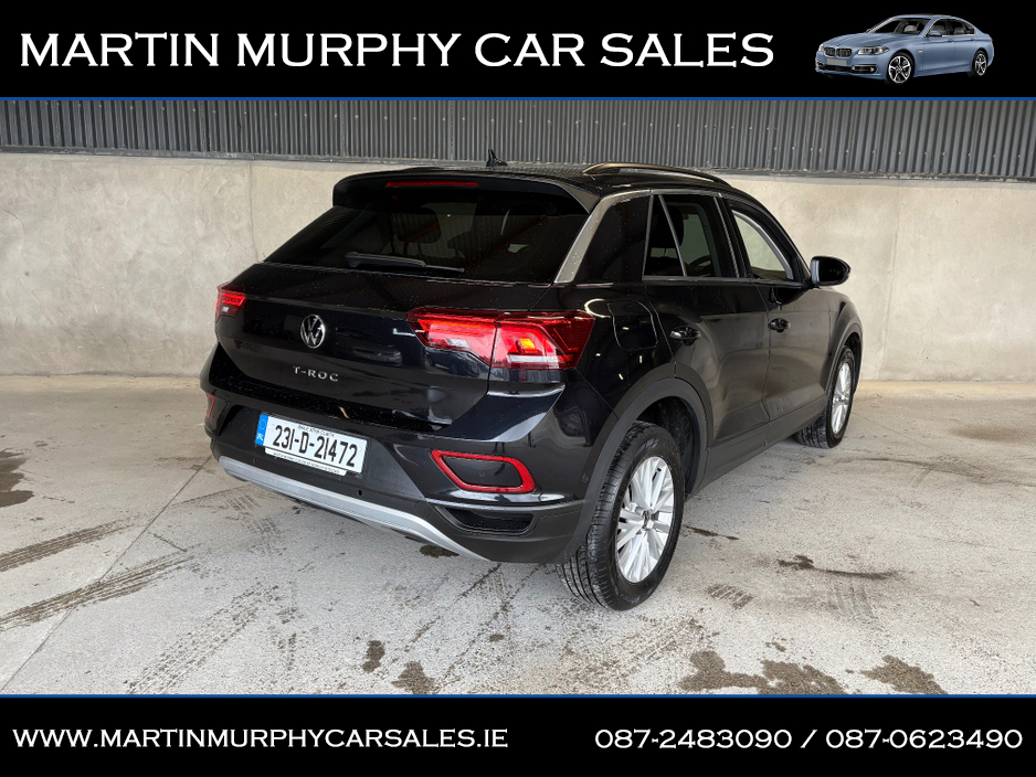 2023 Volkswagen T-Roc - image 8