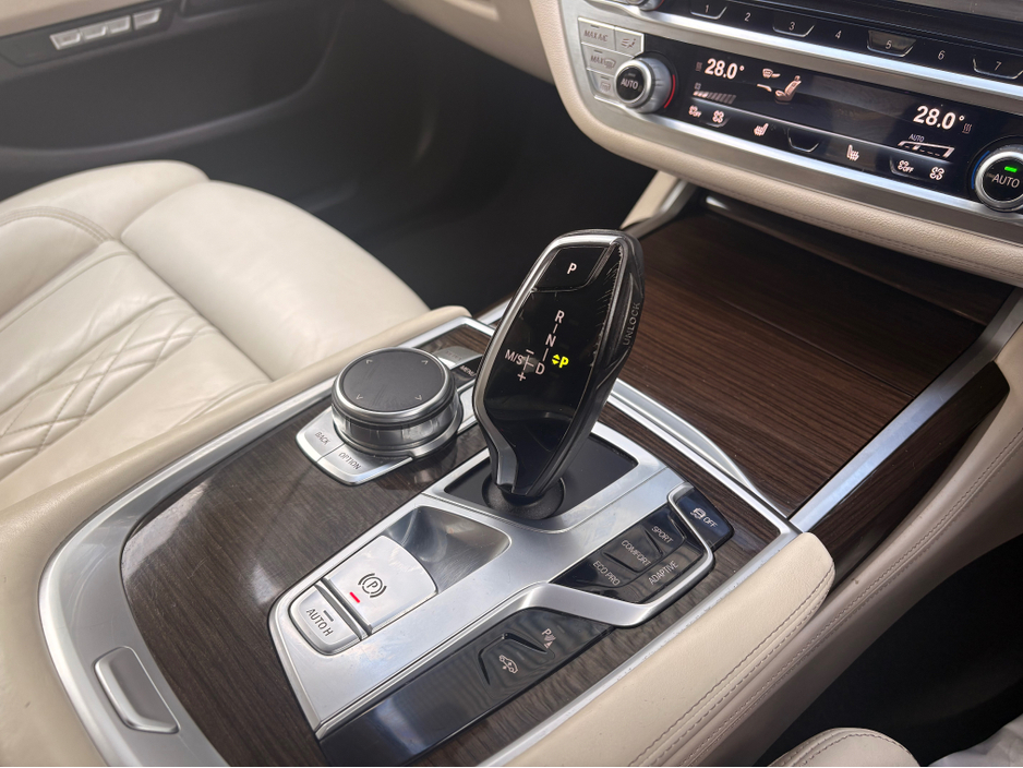 2016 BMW 7 Series X DRIVE 3.0 AUTO *FULL SERVICE HISTORY* €24,995