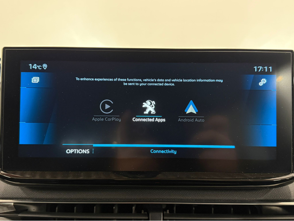 2022 Peugeot 5008 - image 23