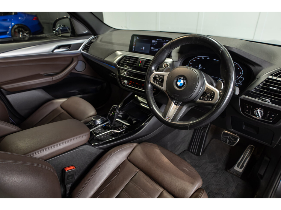 2021 BMW X3 - image 8