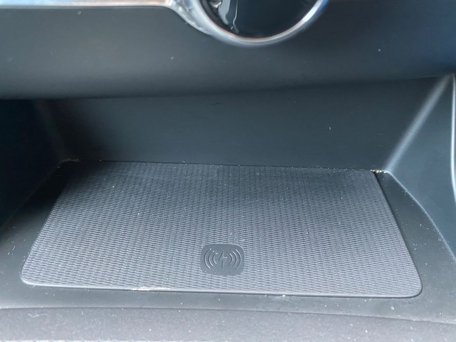 2025 Volvo XC90 - image 25