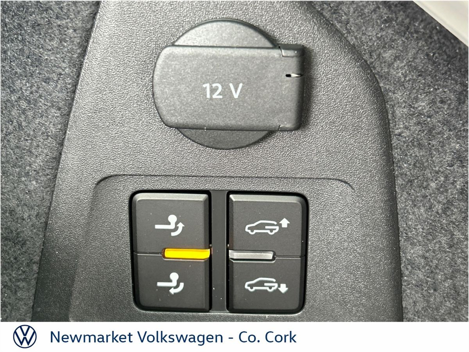 2026 Volkswagen Touareg - image 29